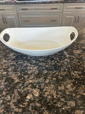 BASIC PORCELANA HOME ESSENTIALS & BEYOND OVAL CERAMIC SERVING DISH W HANDLES